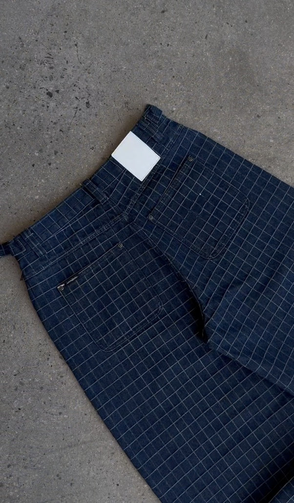 UNIQUE PLAID DENIM
